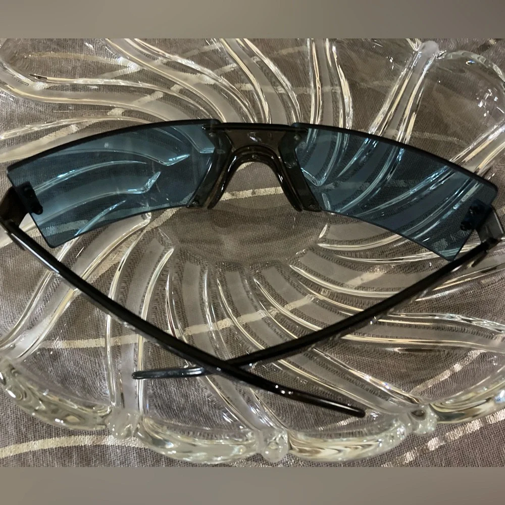 Chanel Blue Shield Sunglasses on Metal with Case - Picture 7 of 14